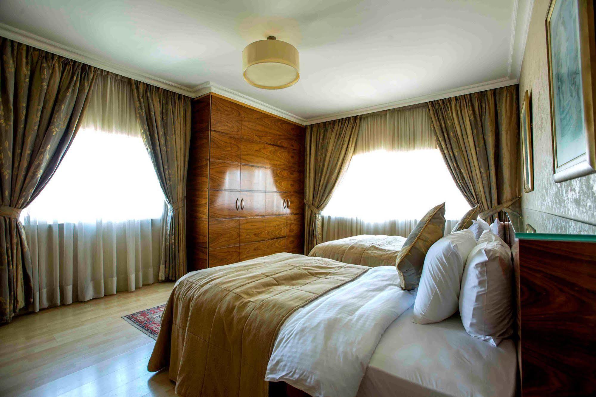 Lahoya Suites Beirut Exterior foto