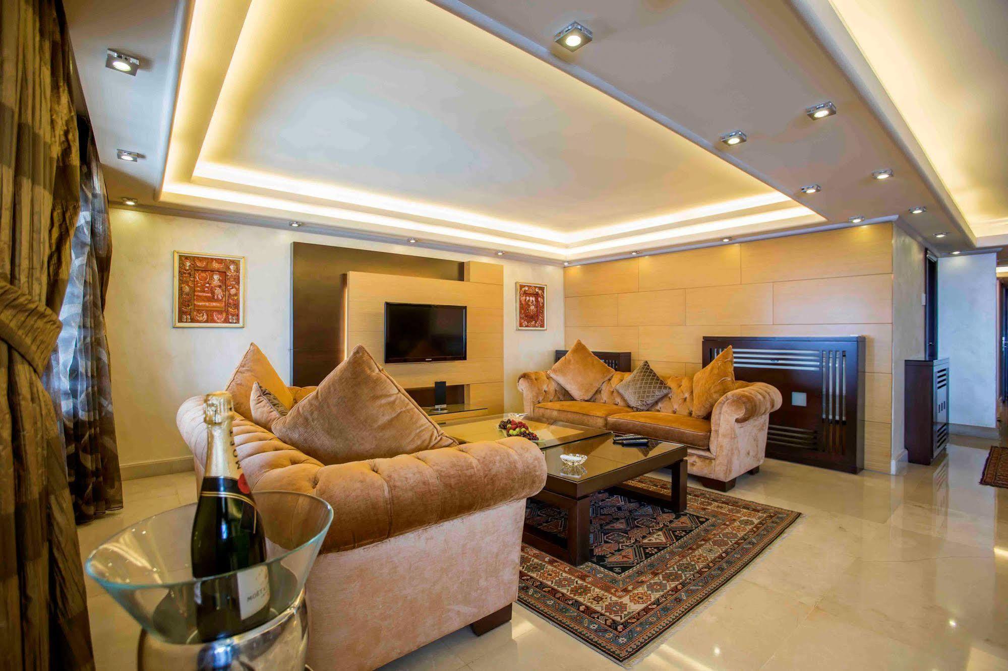 Lahoya Suites Beirut Exterior foto